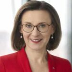 DB’s new CEO fires the head of its shipping company